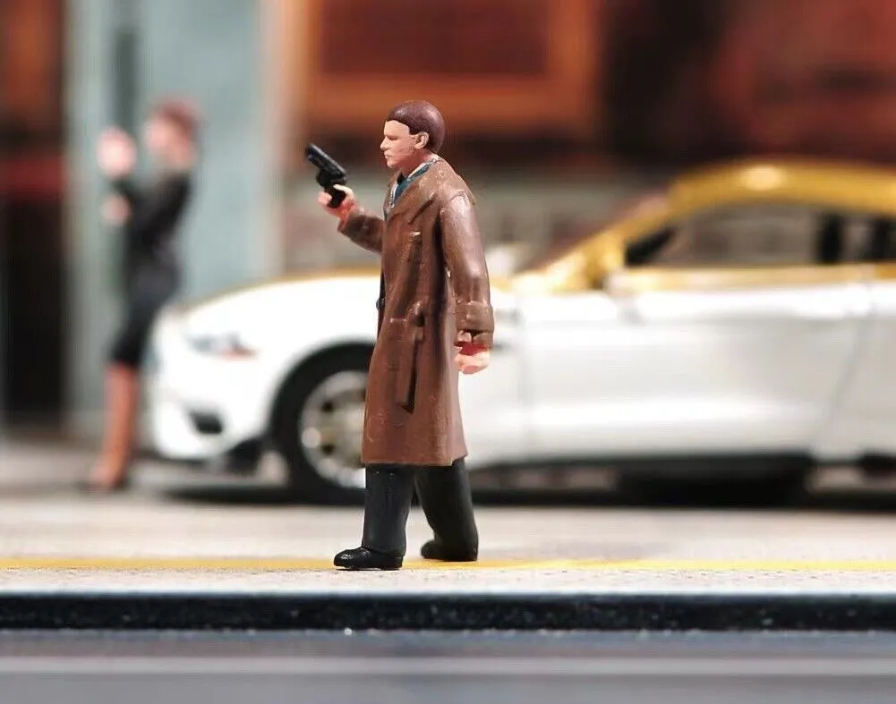 1:64 Painted Figure Model Miniature Resin Diorama Sand Killer Wind Coat Gun Man