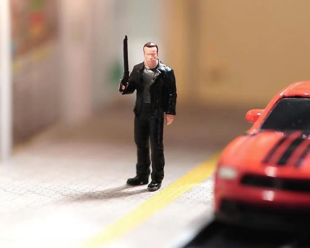1:64 Painted Figure Model Miniature Resin Diorama Sand Man With Long Gun Black