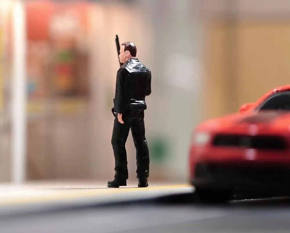 1:64 Painted Figure Model Miniature Resin Diorama Sand Man With Long Gun Black