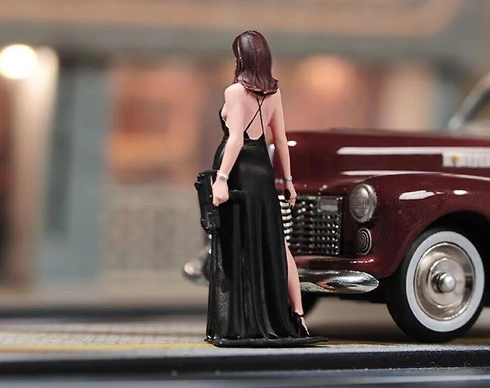 1:64 Painted Figure Model Miniature Resin Diorama Sand Sexy Lady Gun Killer Collection