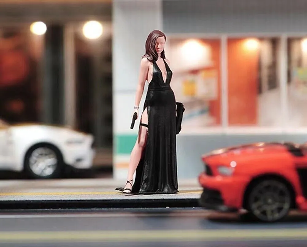 1:64 Painted Figure Model Miniature Resin Diorama Sand Sexy Lady Gun Killer Collection