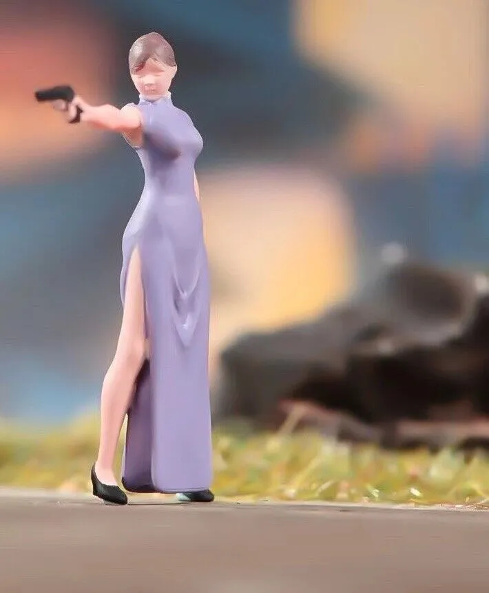 1:64 Painted Figure Model Miniature Resin Diorama Toy Gun Wielding Lady Assassin New Collection