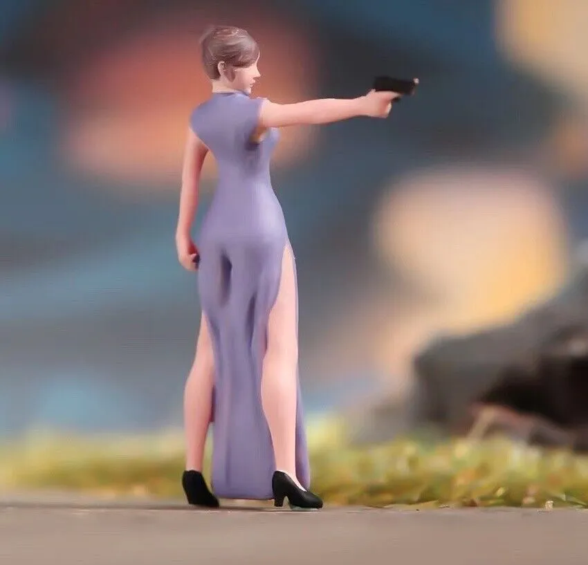 1:64 Painted Figure Model Miniature Resin Diorama Toy Gun Wielding Lady Assassin New Collection