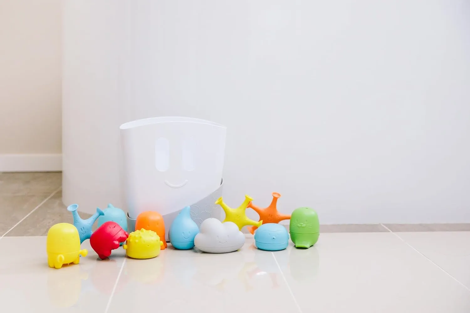 Bath Toy Bin$ Dishwasher Safe$ White Ubbi Baby Bath Time Essential Gift Set$ unconventional recurring seal luminous multitude bryn Stand Up Draining 