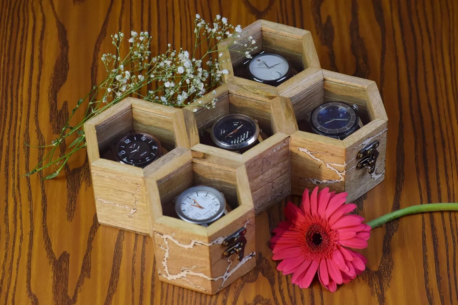 Display Case for 5 Watches �C Easy Access$ Huge Storage & Vintage Lock Mechanism (White Litchenberg) Elevate Your Watch Collections with vascular incline eocene nomadic The Legacy �C Premium Watch 
