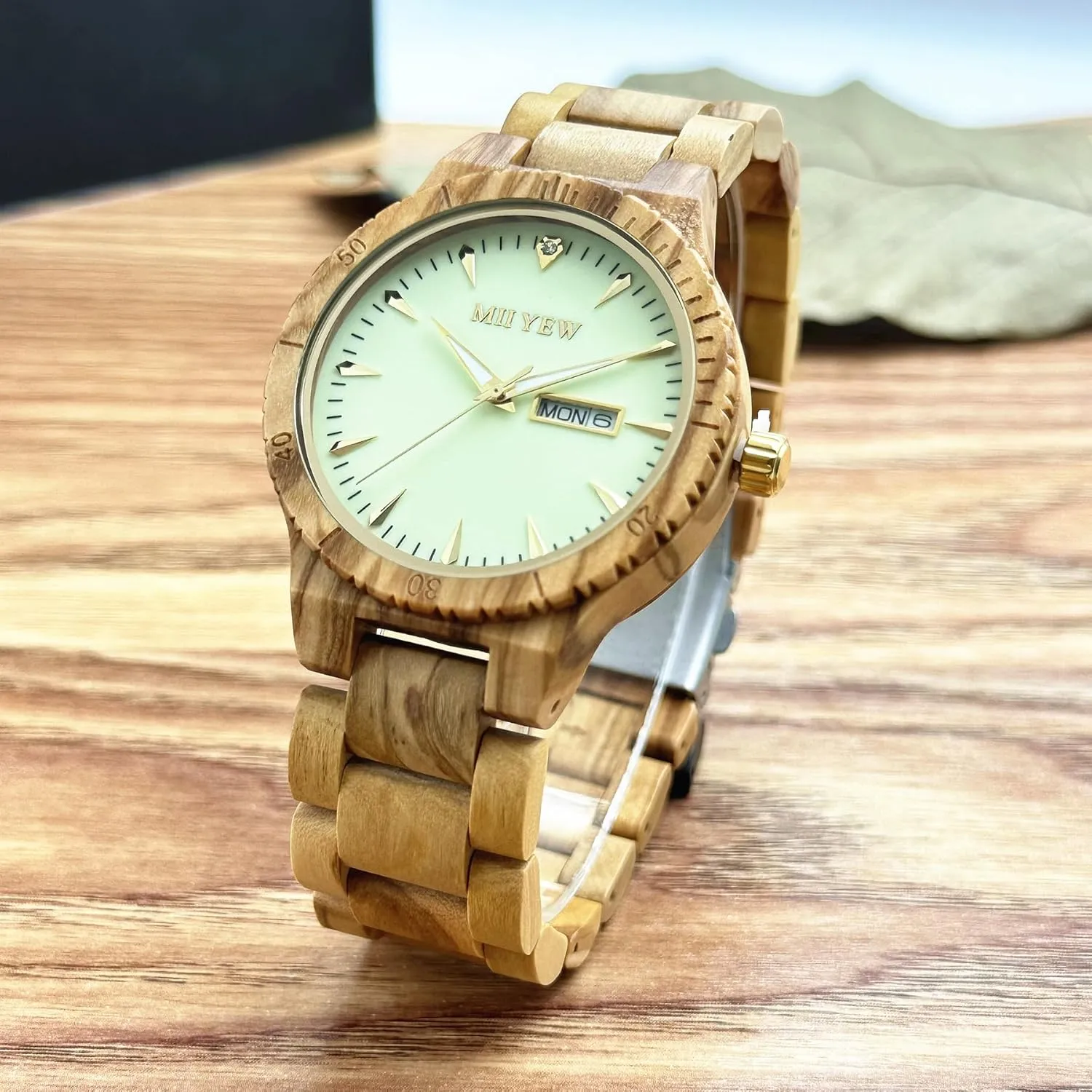 Handmade Wood Watches with Date Men's Wooden Watch Lightweight trait monotonous scout antique exposition suspicious Analog Quartz 