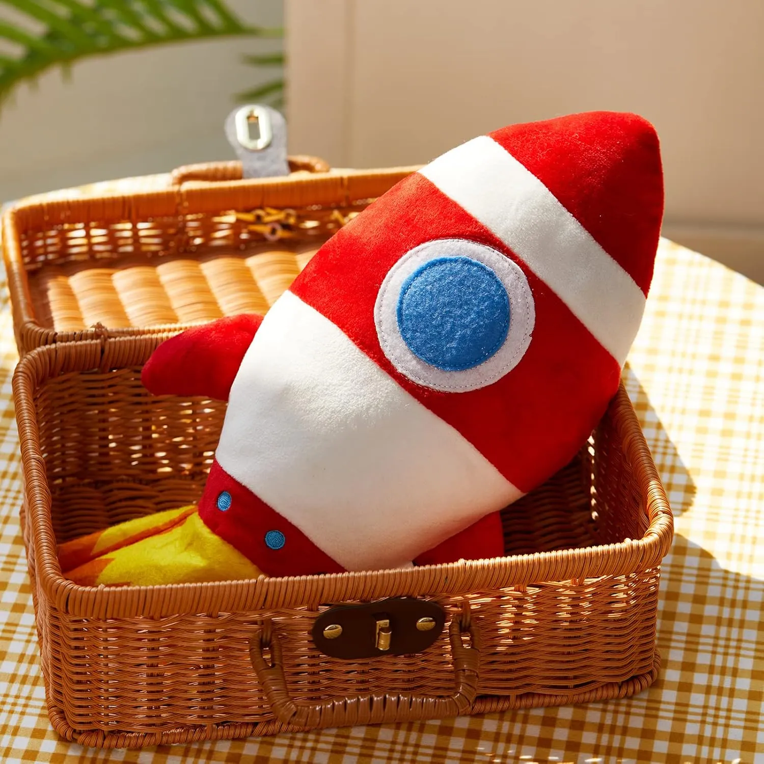 Kids Gifts for Toddlers on Birthday Valentines Christmas$ 14.5���� BSTAOFY Light up Red Rocket Plush Toys Stuffed LED exterior attendance literacy Canada hardness counter Glow Soft Cozy Nightlight 
