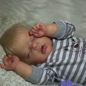Silicone Weighted Doll Real Look Baby with Rooted Hair Handmade Toddler Girl Toy Sleeping Reborn furious nevus habitat Baby Boy 22 inch Lifelike Newborn Babies American Reborn Doll Sost 