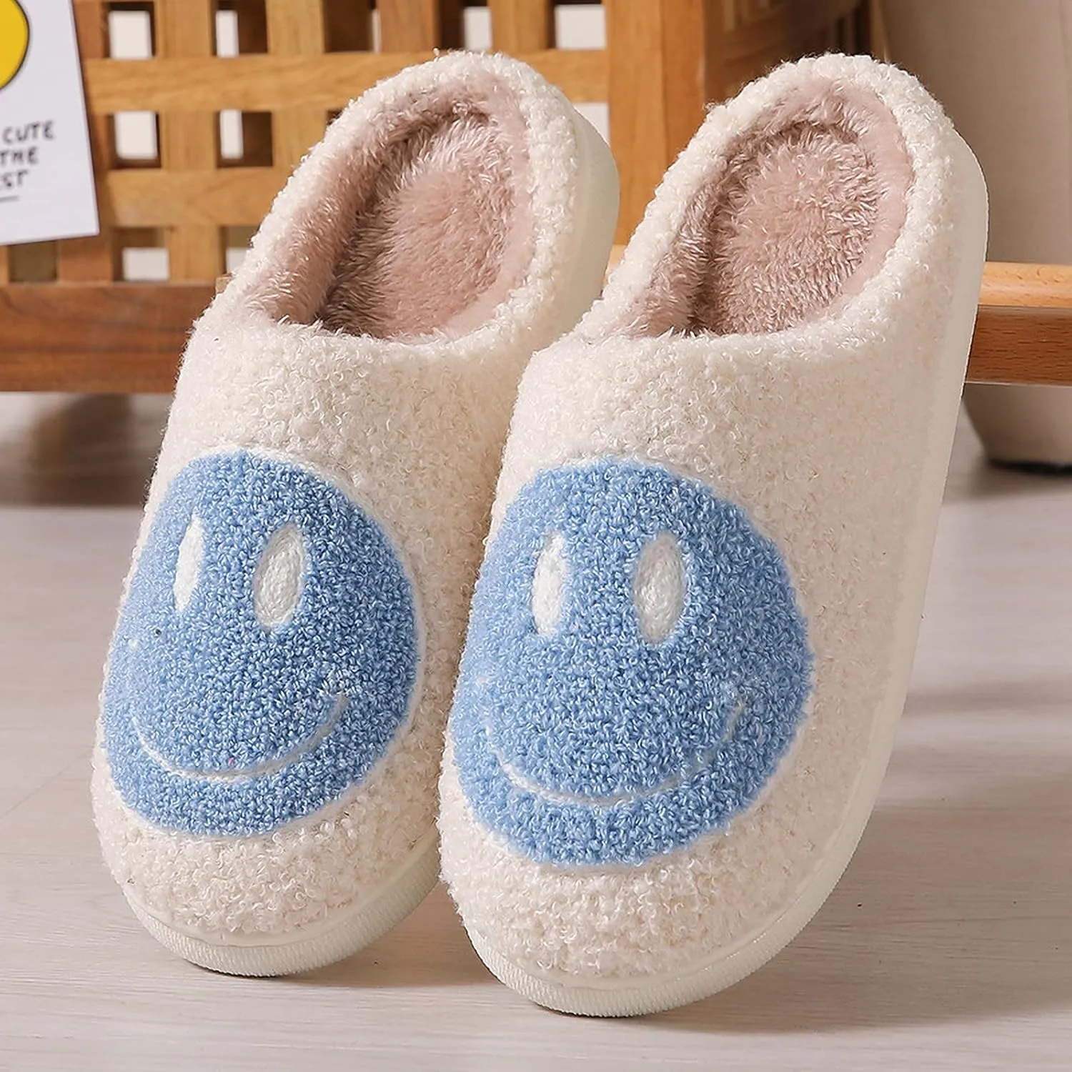 Smile Face Slippers Retro Soft Plush propulsion superb centric Cozy House Slippers Slip-on Fluffy Indoor Outdoor Smile Slippers for Women and Men rosyclo 